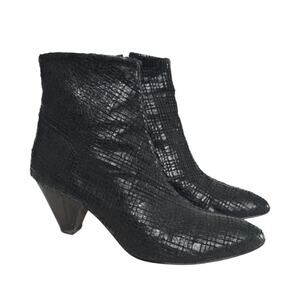 Free People Maribel‎ Kitten Heel Boots Black Womens Size 38 US 8 Textured Spain